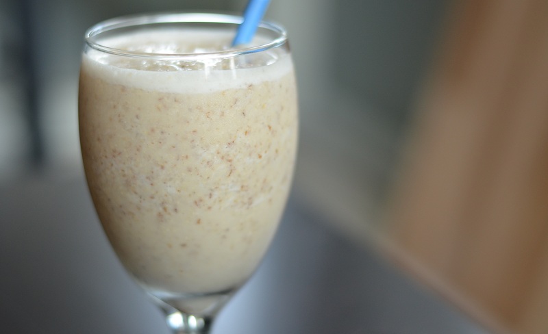 Banana Oatmeal Smoothie