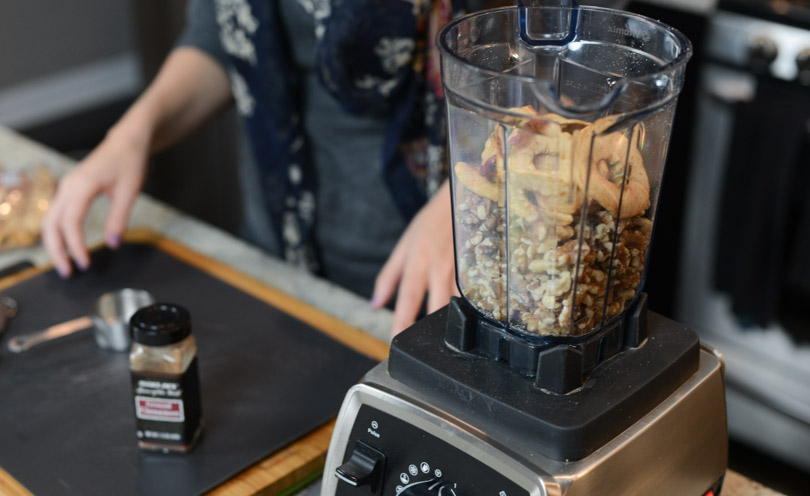 Dry Grains Container on a Vitamix Pro 750.