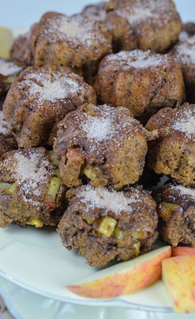 Apple cinnamon cake platter.