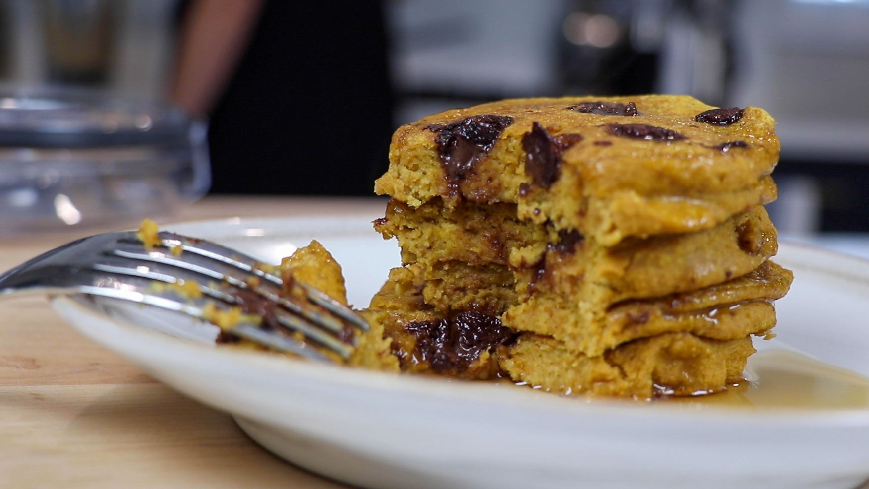 Fluffy Pumpkin Pancakes: Easy, Gluten-Free, and Vegan!