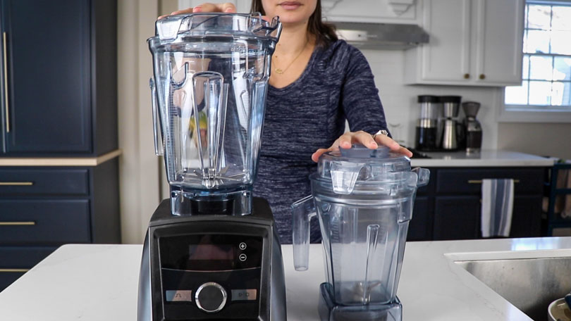 Vitamix a3300 bundle with 48-oz container.