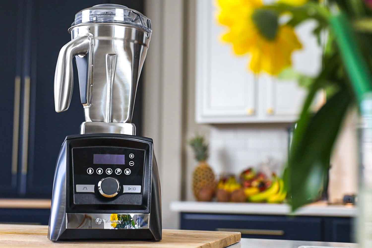 vitamix a3500 with stainless steel container