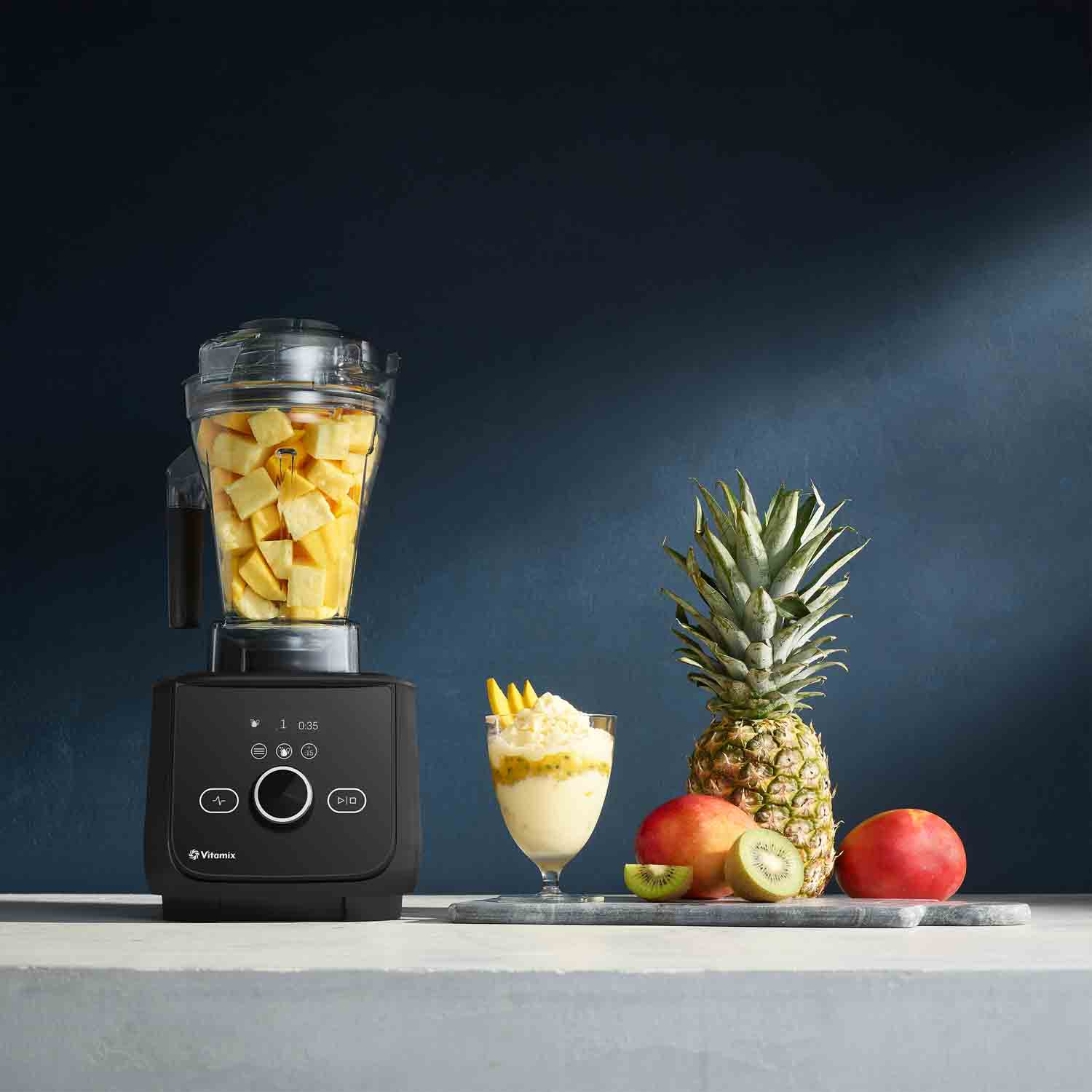 vitamix ascent x4 graphite cocktail
