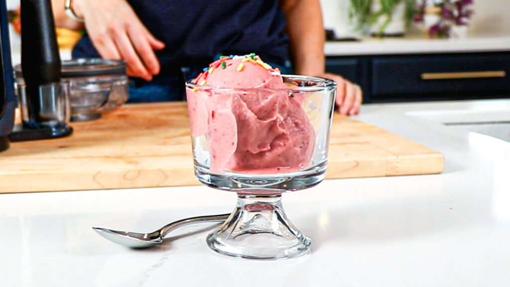 strawberry banana nice cream