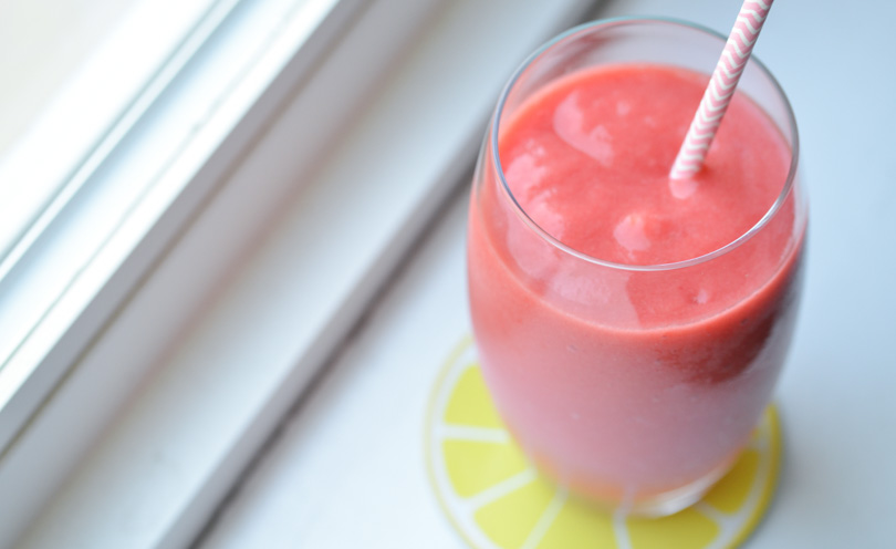 The Pinkman: The Best Grapefruit Smoothie