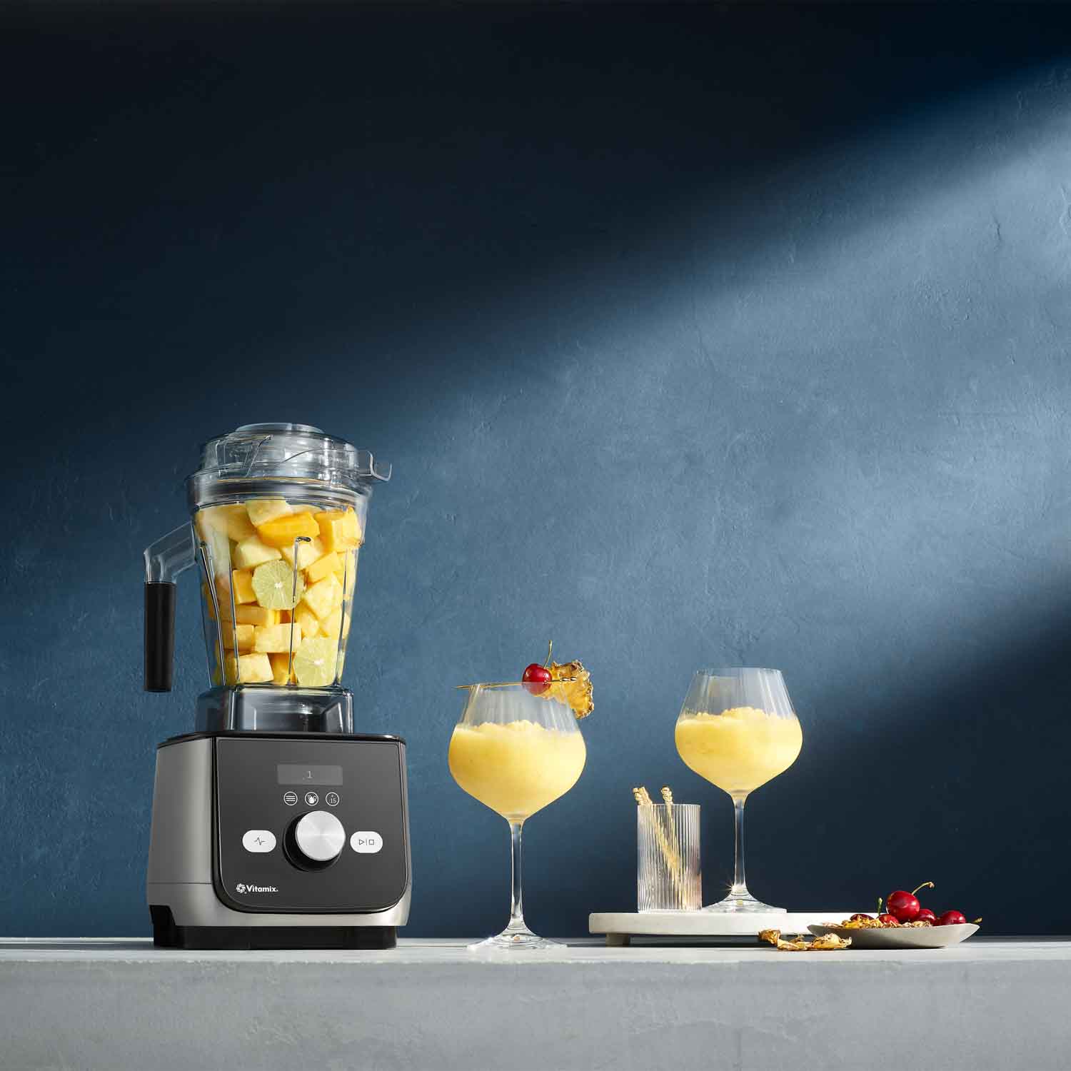 vitamix ascent x5 frozen cocktail