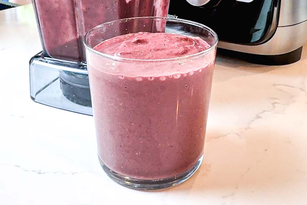 Chocolate Cherry Oat Shake